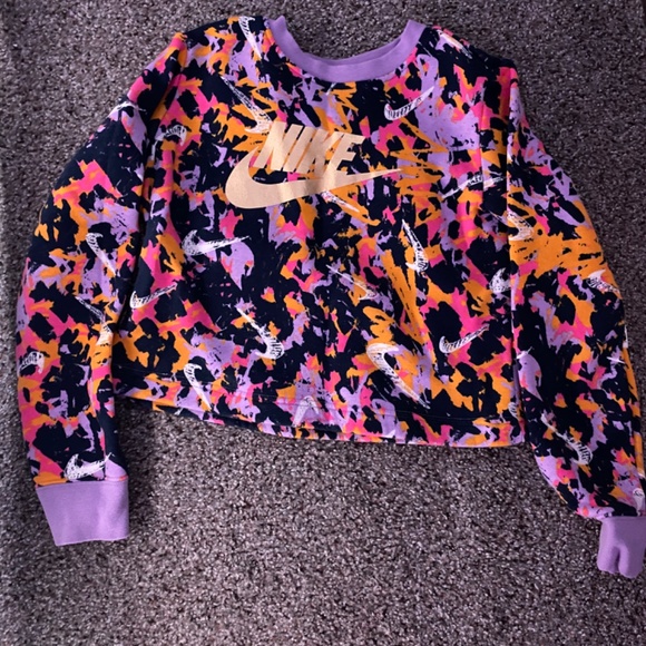 Cropped Nike Sweater - Picture 3 of 3